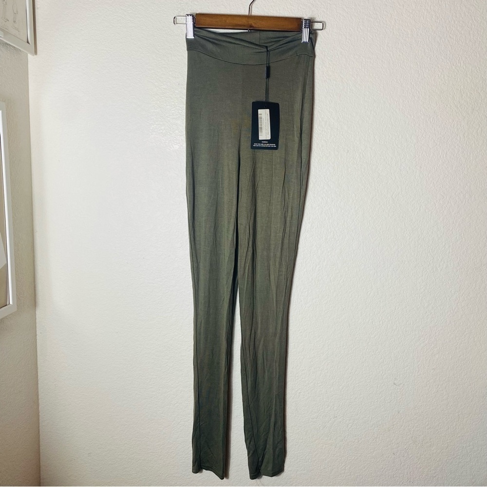 Pretty Little Thing Khaki High Waisted Jersey Legging NWT Size:2